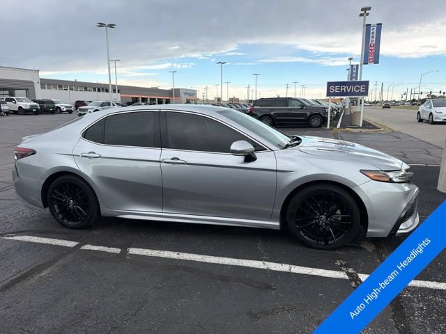 Used 2023 Toyota Camry XSE FWD image 4