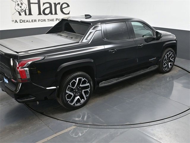 Certified 2024 Chevrolet Silverado EV RST image 38