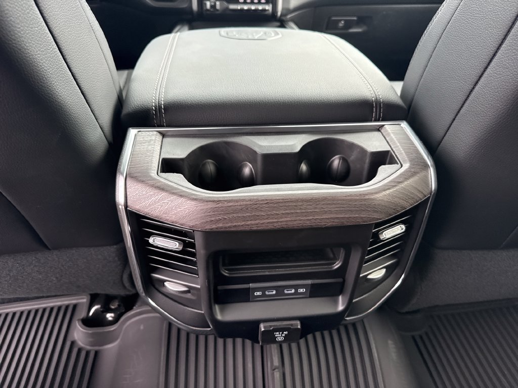 New 2027 RAM 3500 Laramie AWD/4WD image 9