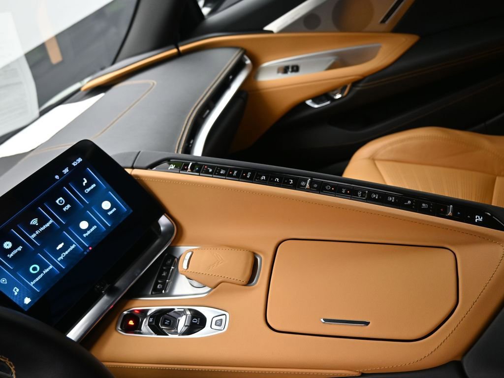 Used 2024 Chevrolet Corvette Stingray Preferred Cpe w/ 2LT image 16