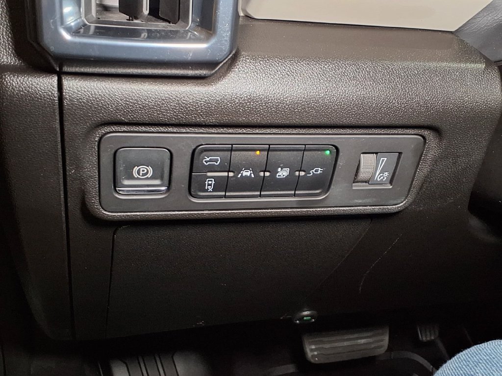 Used 2026 GMC Hummer EV SUV AWD/4WD image 14