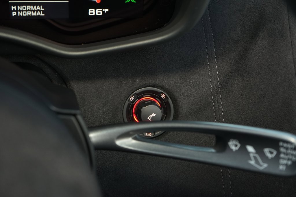 Used 2020 McLaren 600LT Spider image 30