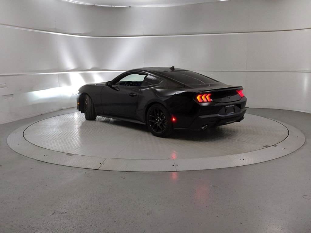 New 2025 Ford Mustang Coupe image 4