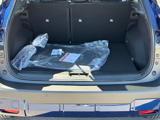 New 2026 Nissan Kicks SV w/ Charging Package FWD image 4