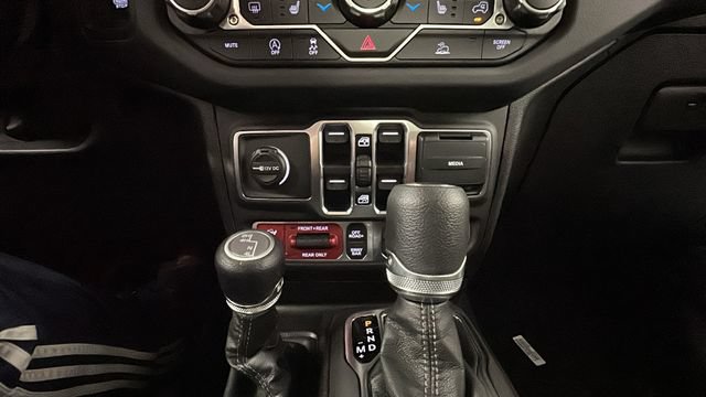 New 2026 Jeep Wrangler Unlimited Rubicon AWD/4WD image 28