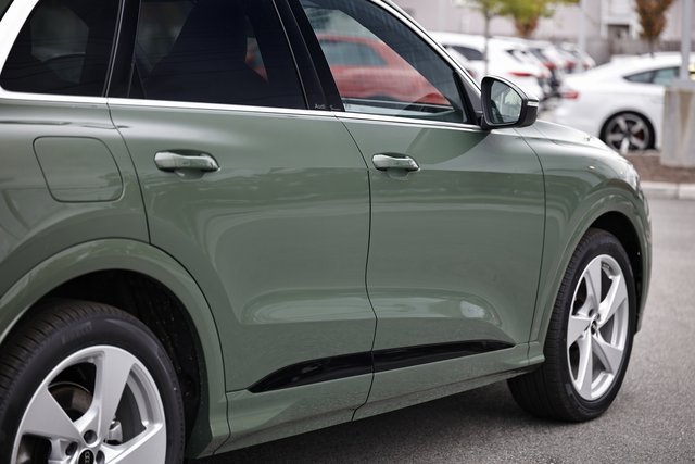 New 2025 Audi Q5 Prestige image 8