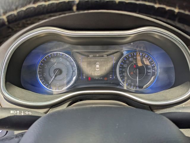 Used 2015 Chrysler 200 Limited w/ Spring Special Group FWD image 33