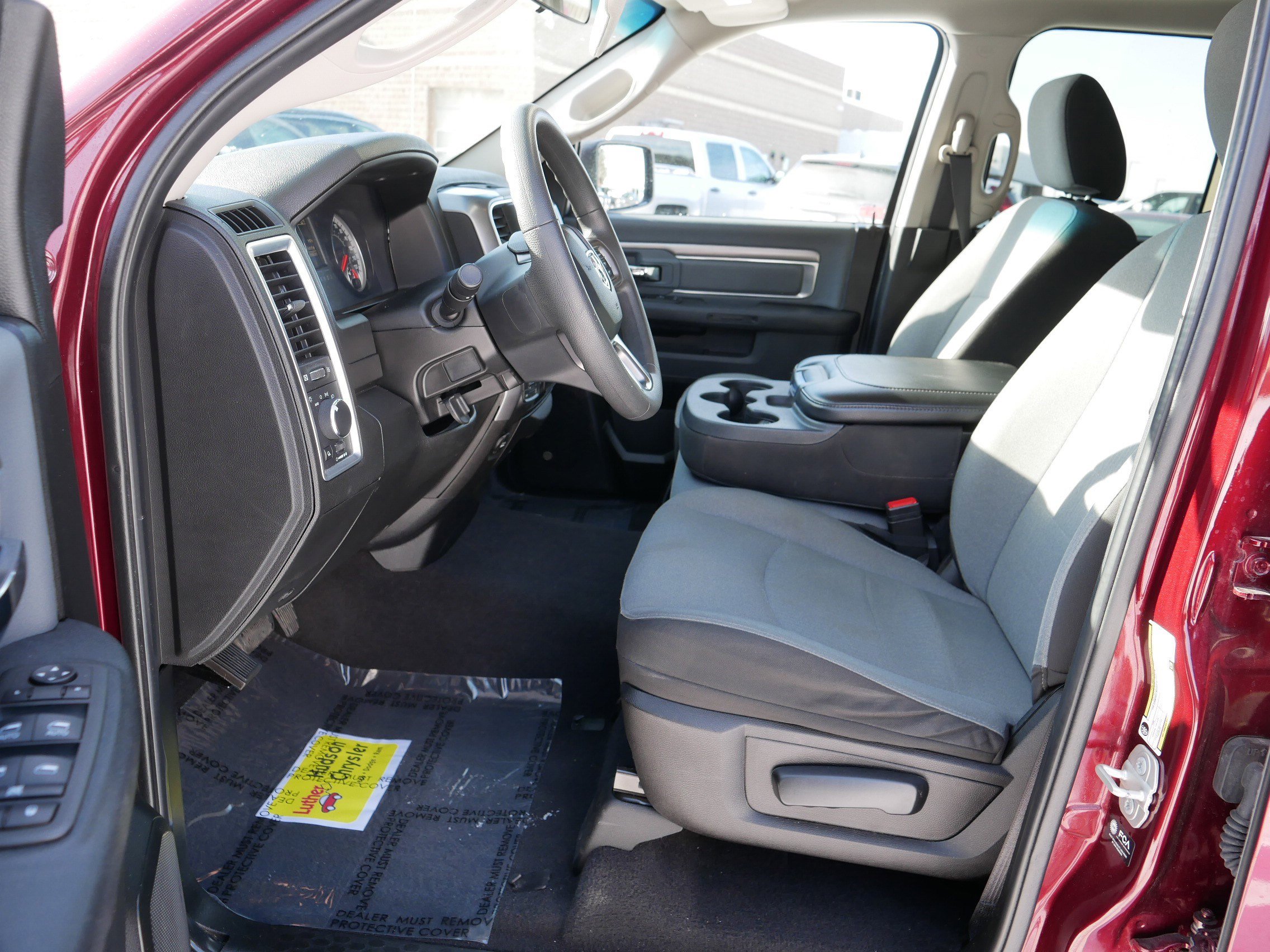 Certified 2024 RAM 1500 Classic SLT image 33