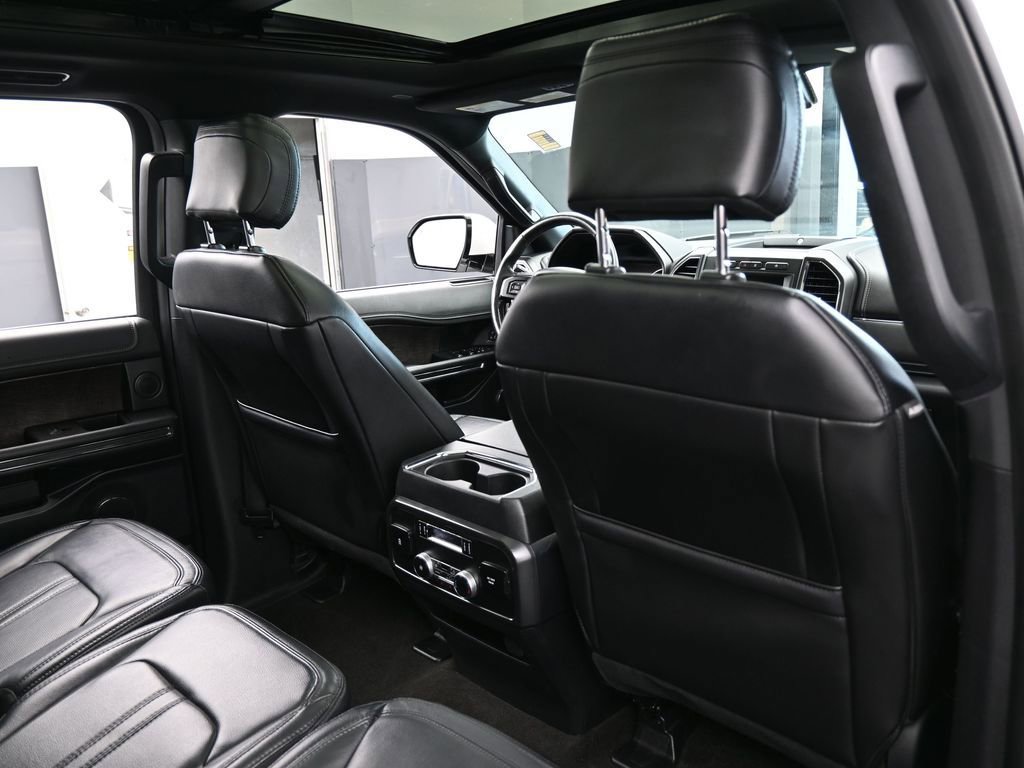 Used 2020 Ford Expedition Limited image 46