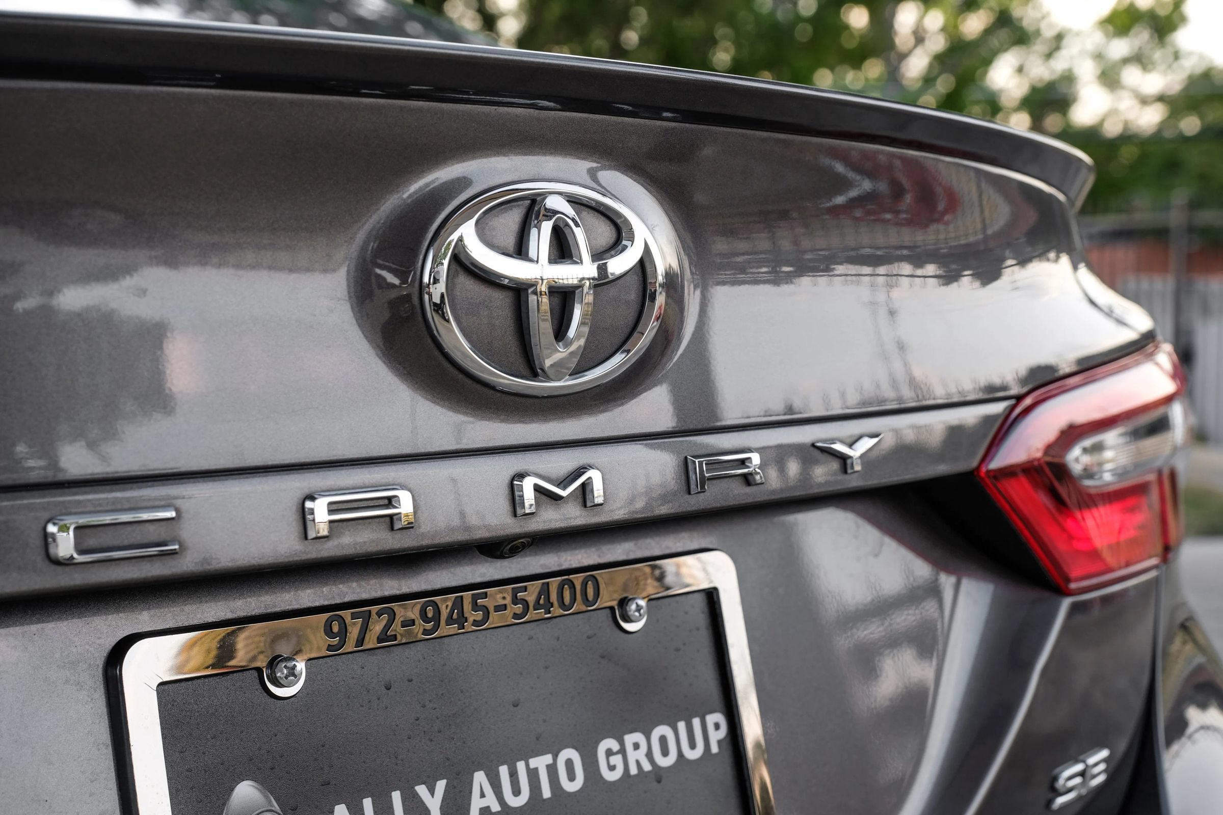 Used 2022 Toyota Camry SE w/ Convenience Package FWD image 53