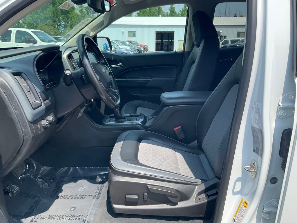 Used 2022 Chevrolet Colorado Z71 image 2