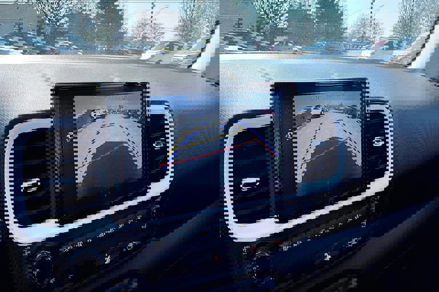 Used 2022 Hyundai Venue Limited image 28