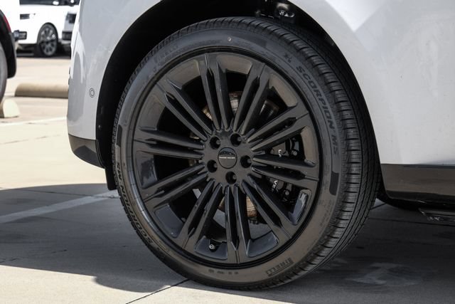 New 2026 Land Rover Range Rover Long Wheelbase SE AWD/4WD image 70
