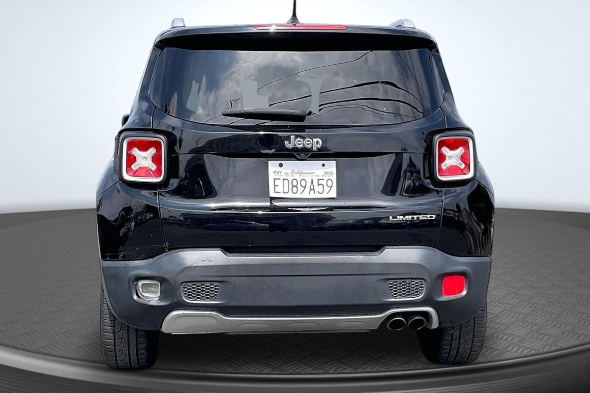 Used 2017 Jeep Renegade Limited FWD image 4