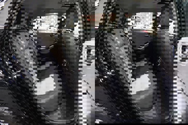 Used 2020 Hyundai Ioniq Limited image 24