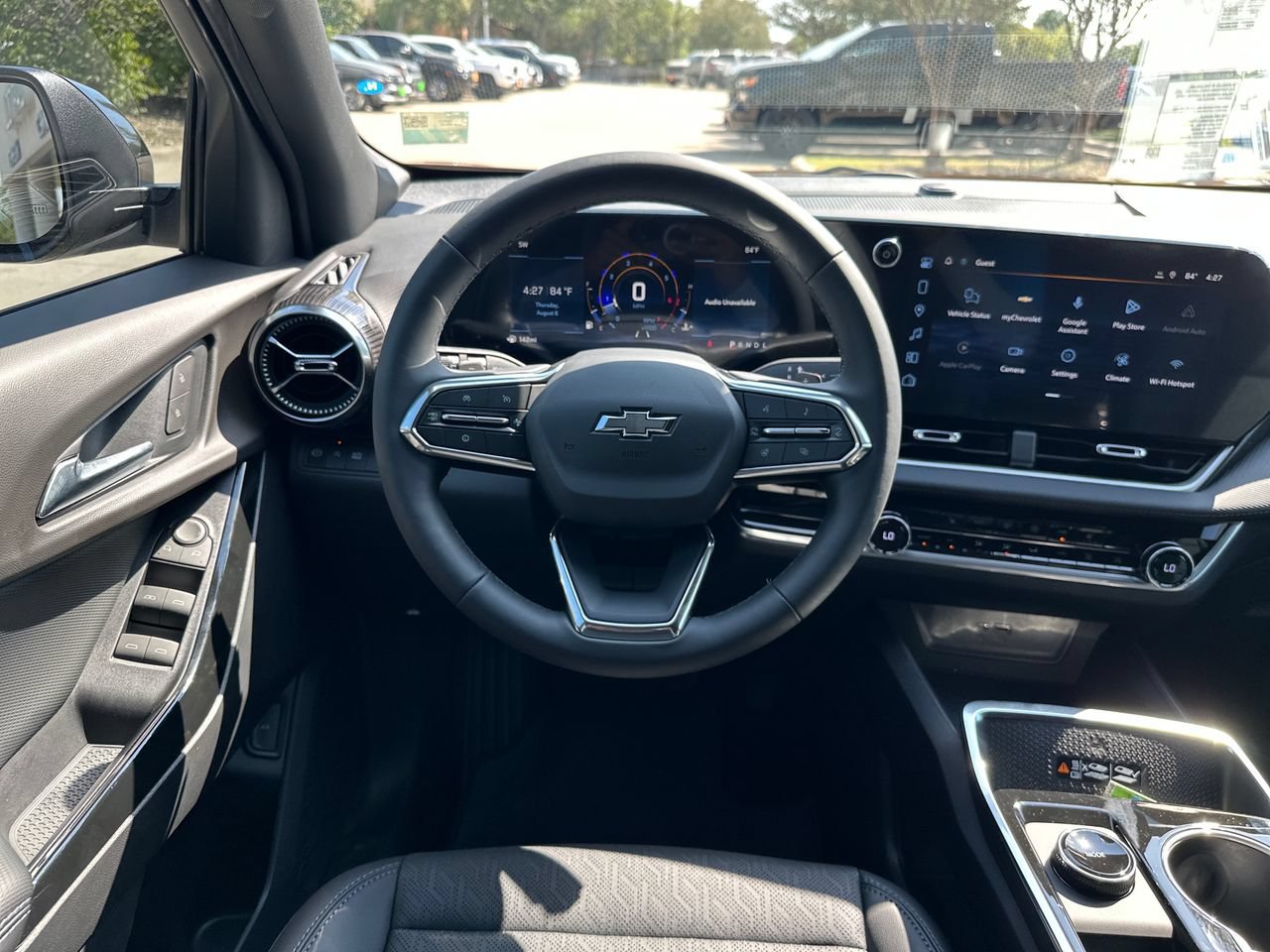 New 2027 Chevrolet Equinox LT w/ Convenience Package II FWD image 13