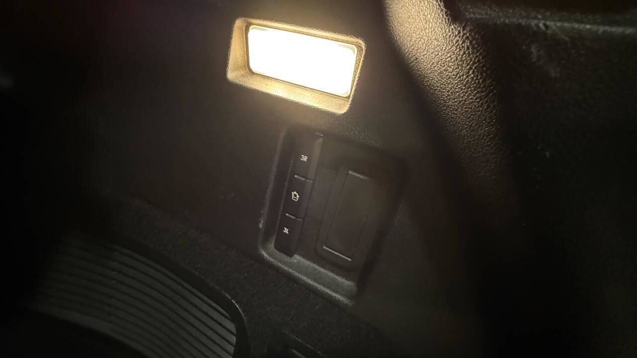 Used 2021 Lincoln Aviator AWD image 92