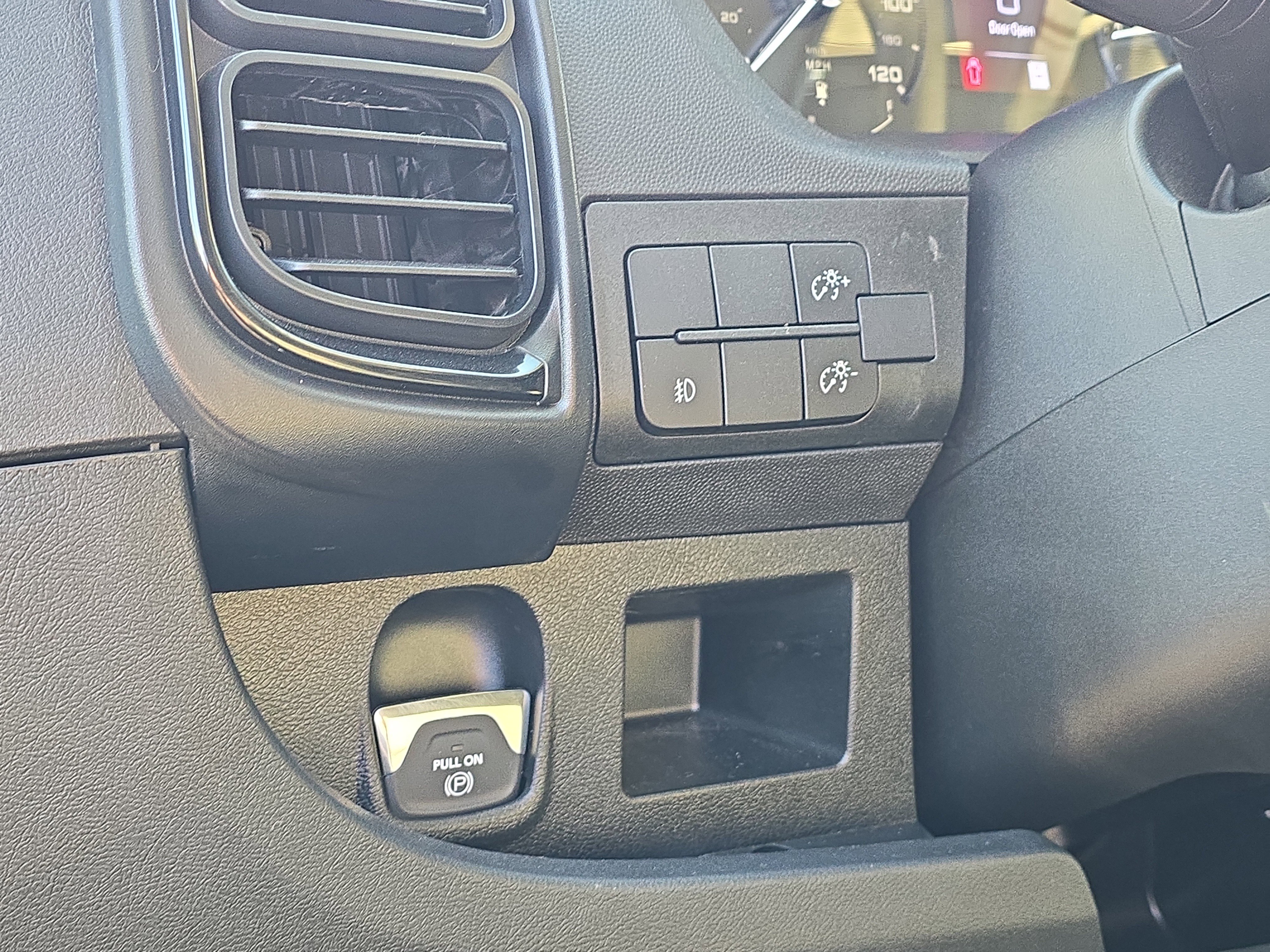 Used 2025 RAM ProMaster 2500 w/ Safety Group image 14