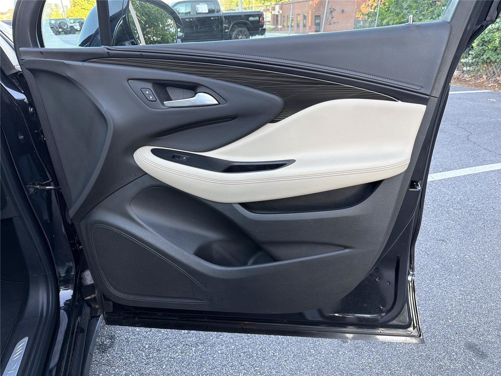 Used 2019 Buick Envision Preferred FWD image 13