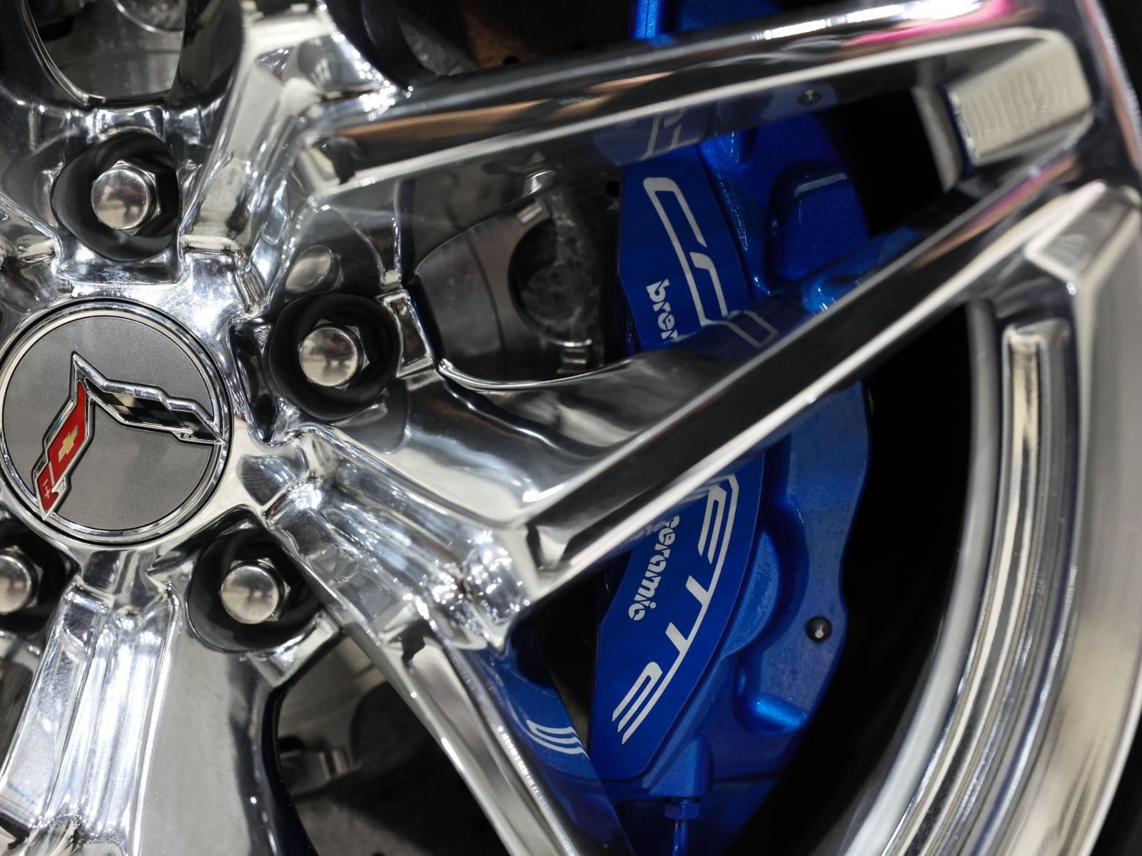 Used 2019 Chevrolet Corvette ZR1 RWD image 39