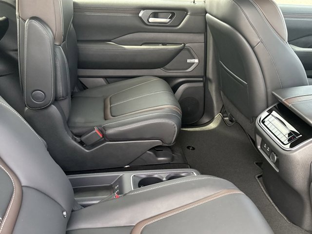 New 2026 Nissan Armada SL w/ Captain's Chari Seat Package image 21