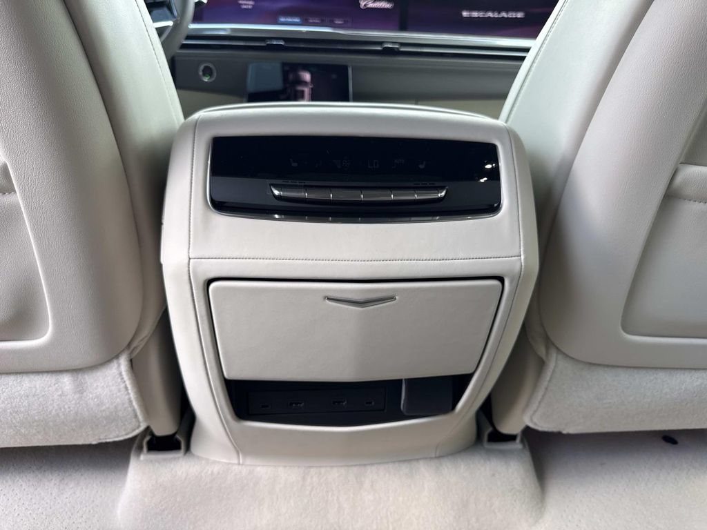 New 2026 Cadillac Escalade Platinum Sport w/ LPO, ONYX Package AWD/4WD image 16