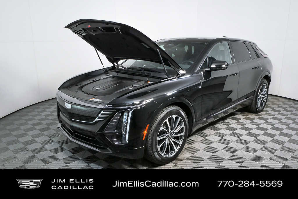Used 2024 Cadillac Lyriq Sport image 33