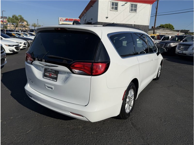 Used 2021 Chrysler Voyager Lxi image 55