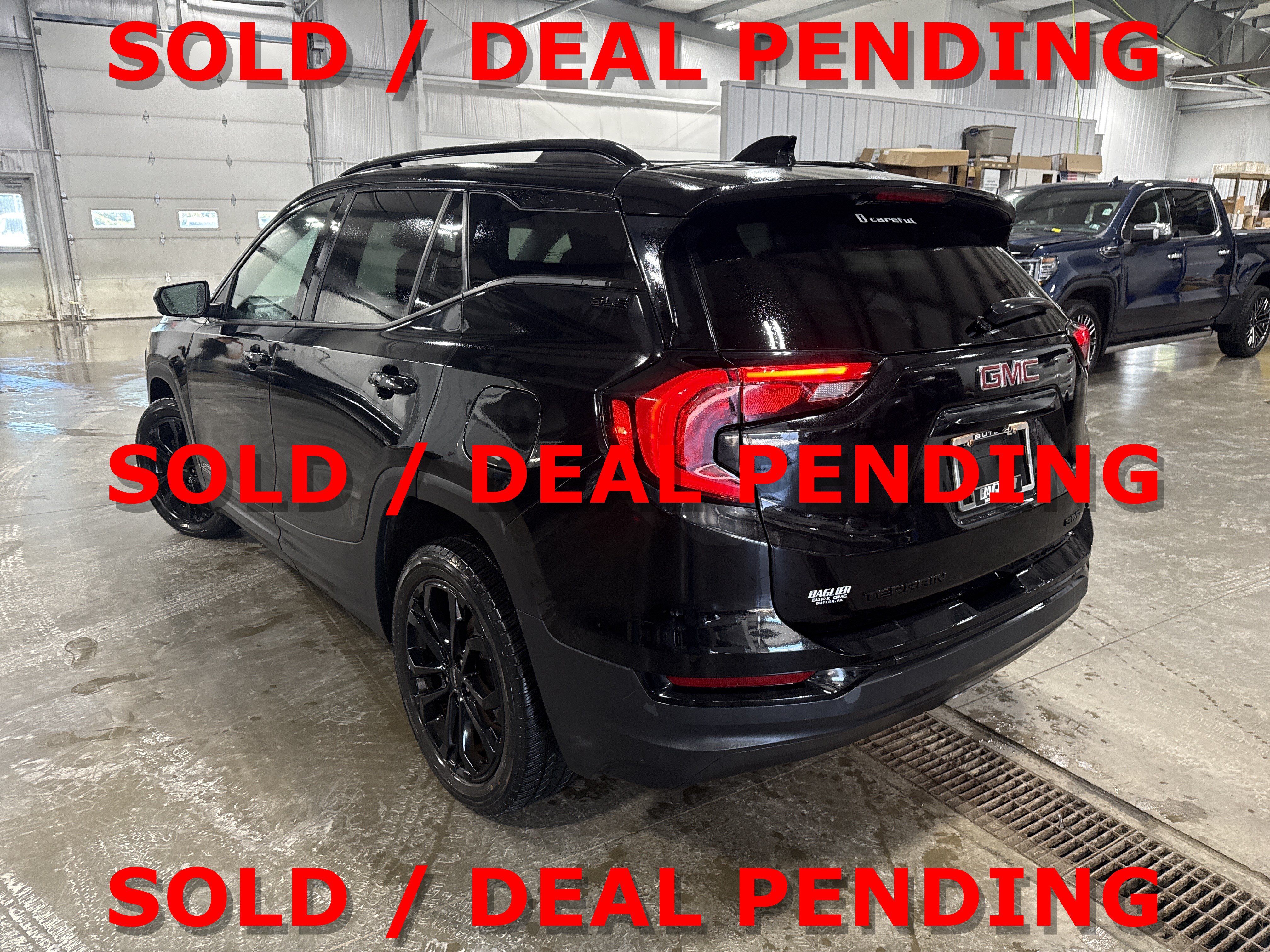 Used 2019 GMC Terrain SLE w/ Driver Convenience Package AWD/4WD image 4