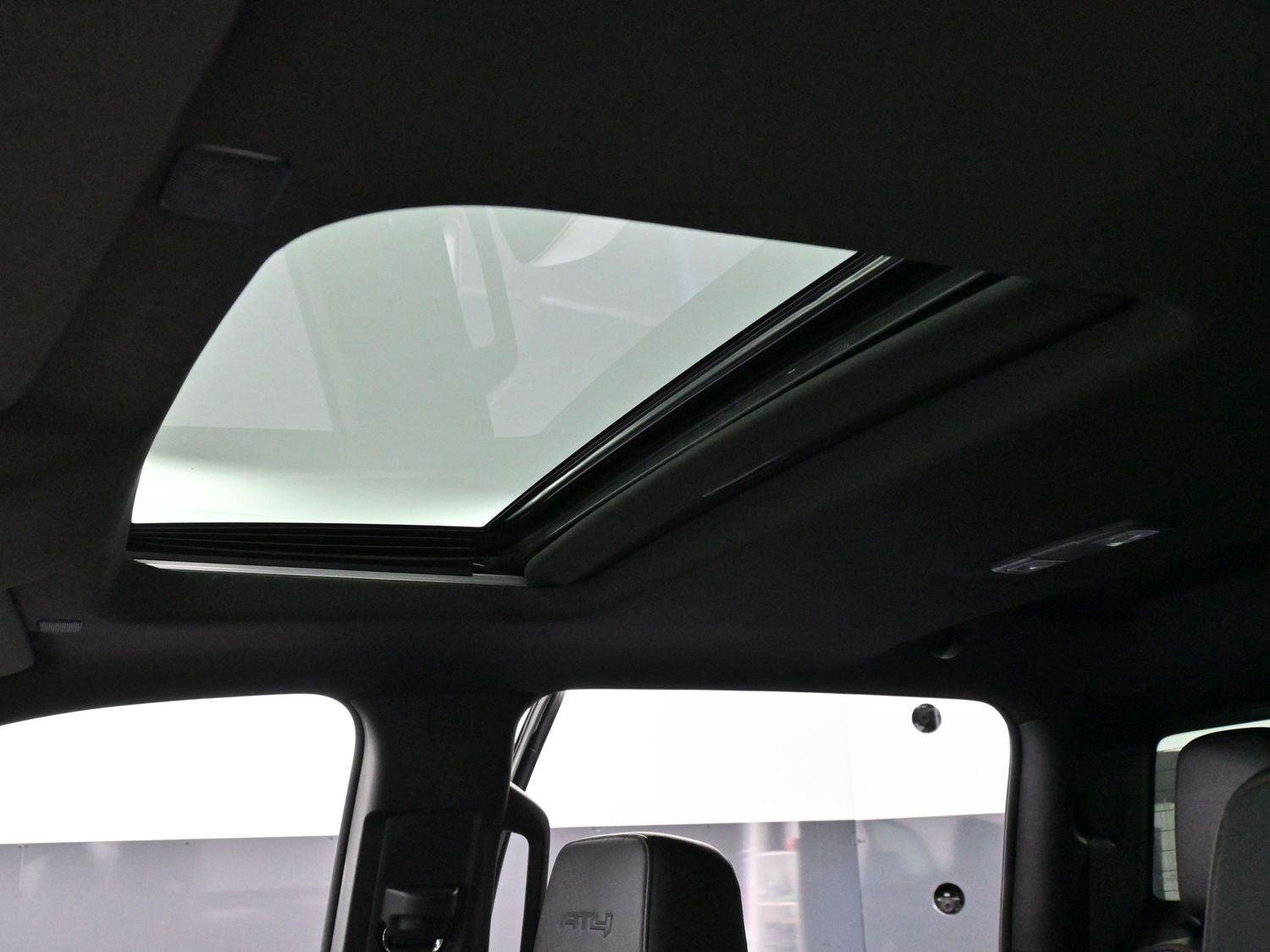 Used 2023 GMC Sierra 3500 AT4 w/ AT4 Premium Plus Package image 28