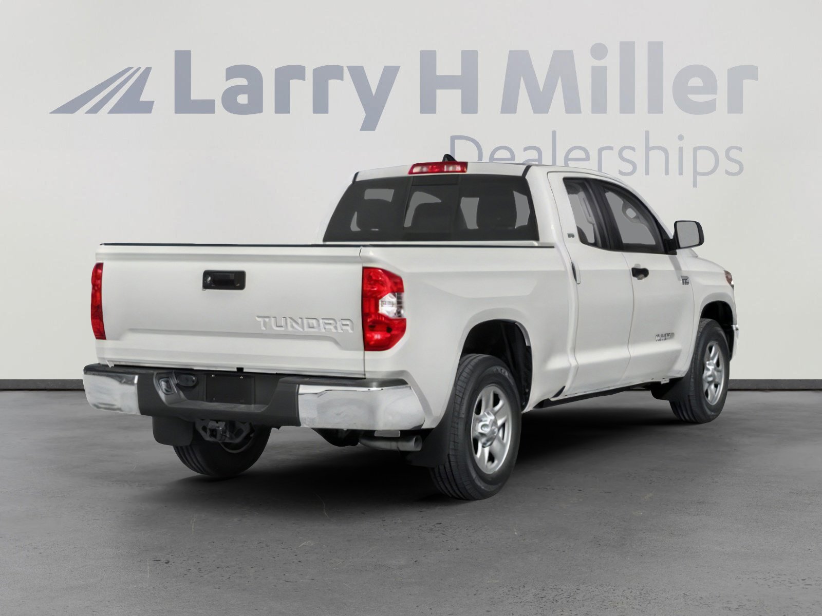 Used 2020 Toyota Tundra SR5 AWD/4WD image 2