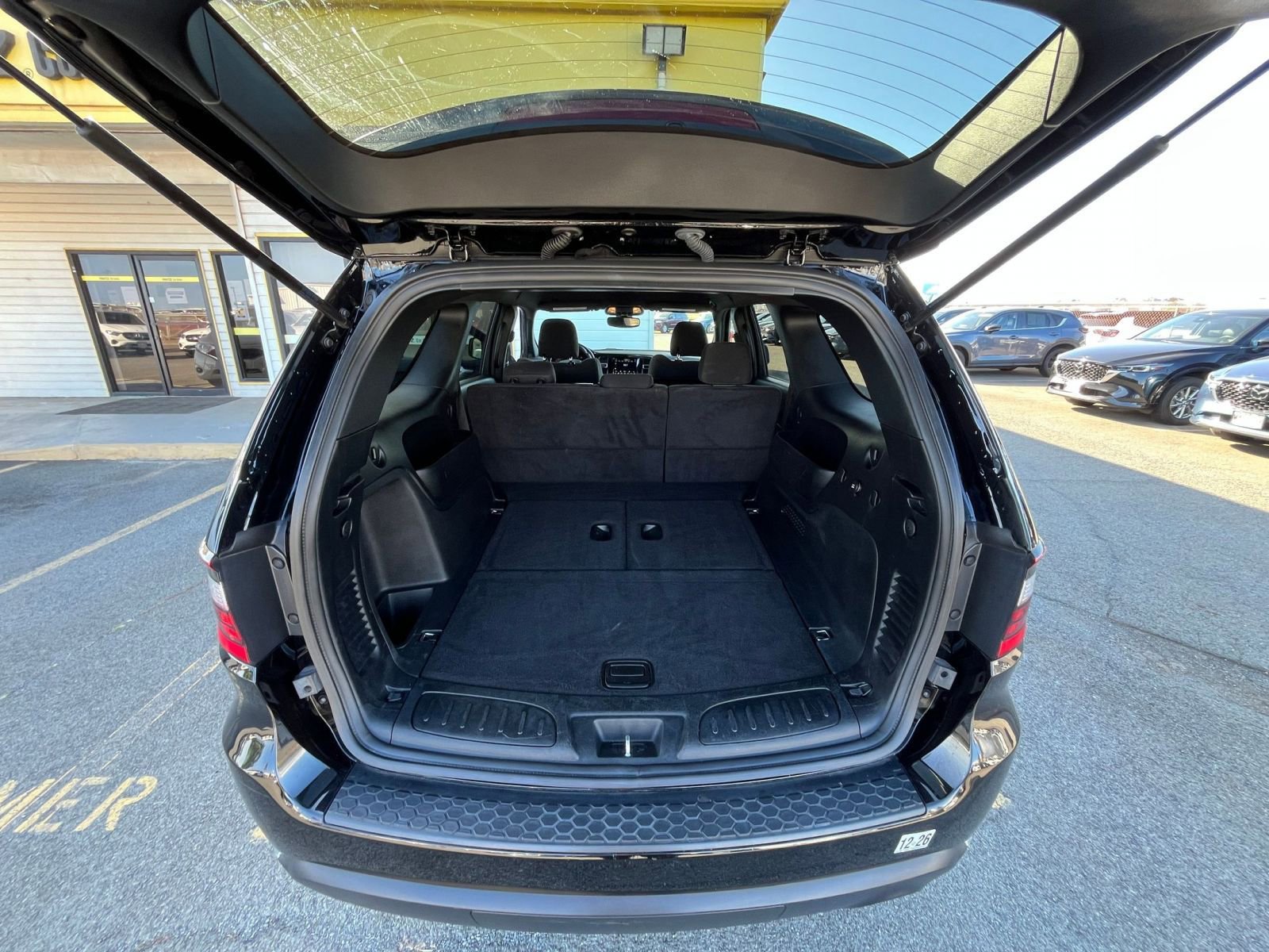 Used 2023 Dodge Durango SXT image 31