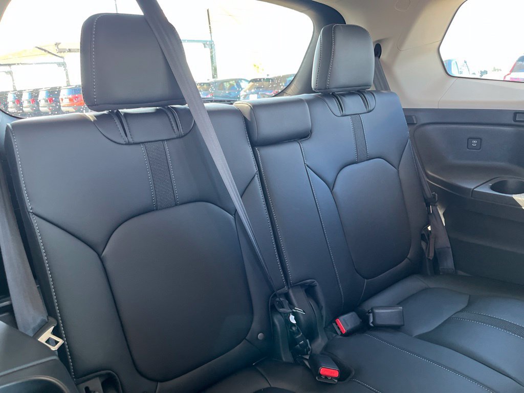 Certified 2025 Honda Pilot EX-L image 30