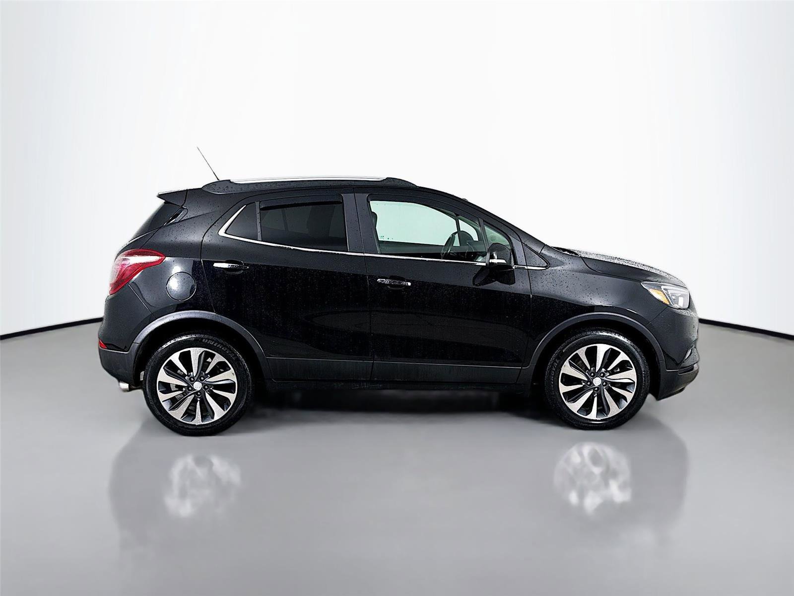 Used 2019 Buick Encore Essence w/ Safety Package II image 9