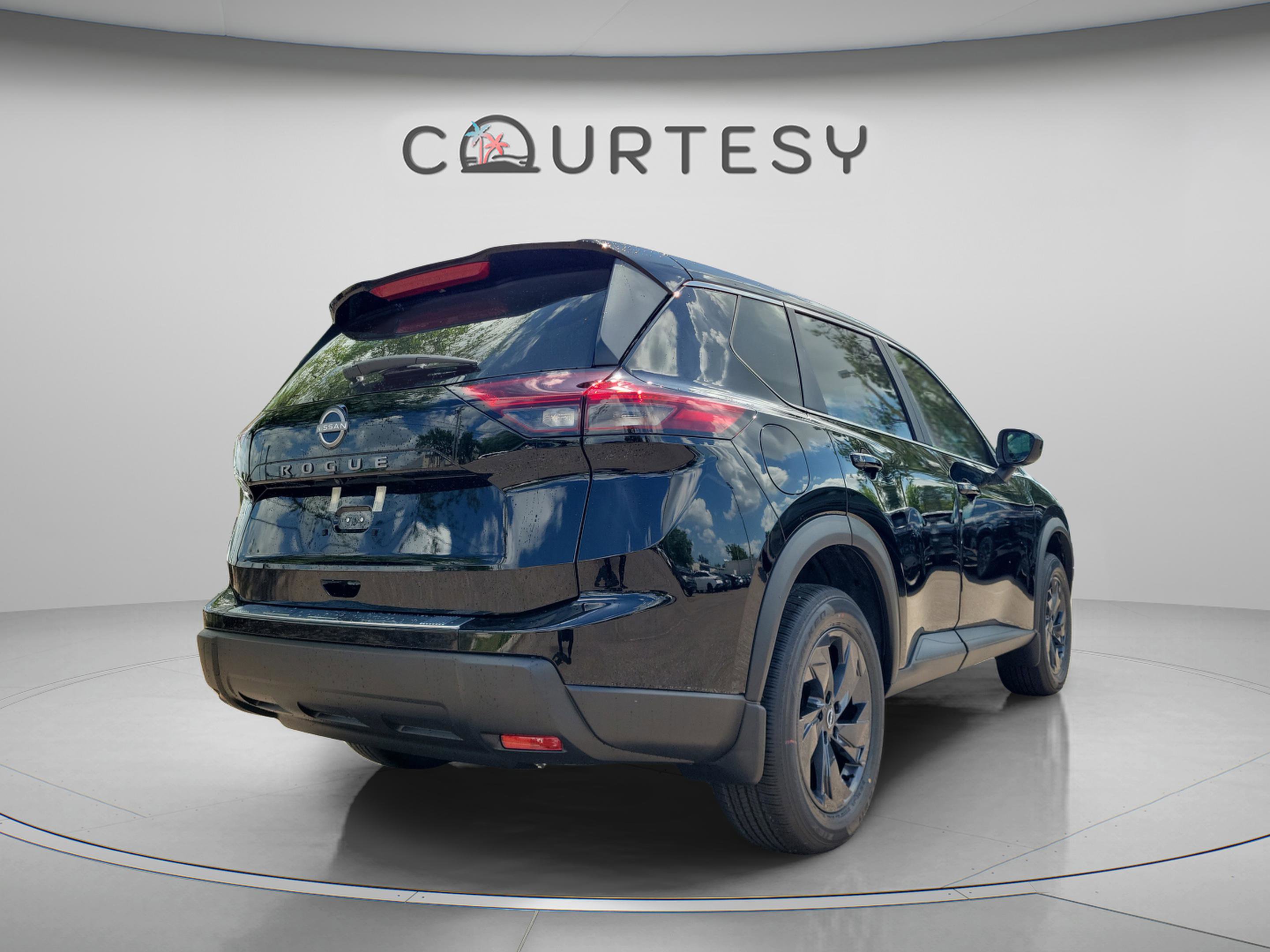 New 2026 Nissan Rogue SV FWD image 4