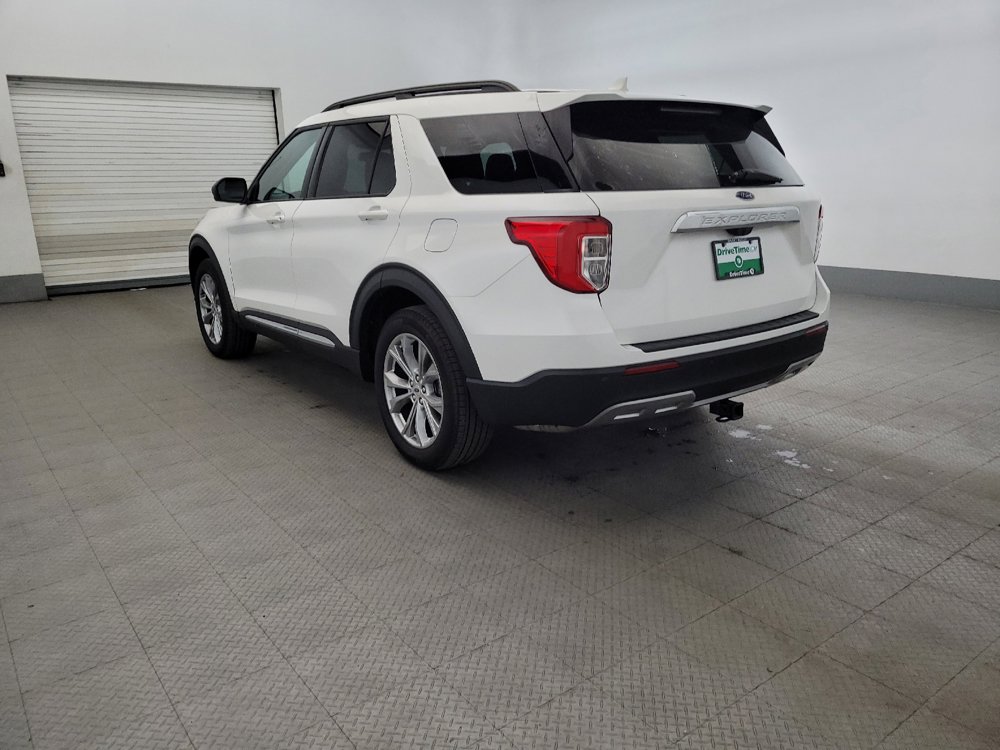 Used 2022 Ford Explorer XLT w/ Equipment Group 202A AWD/4WD image 5