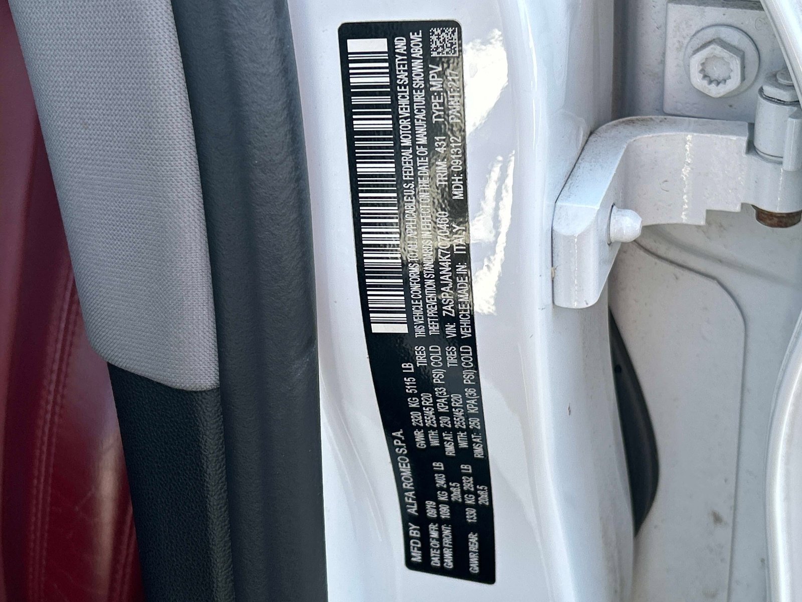 Used 2019 Alfa Romeo Stelvio RWD image 33