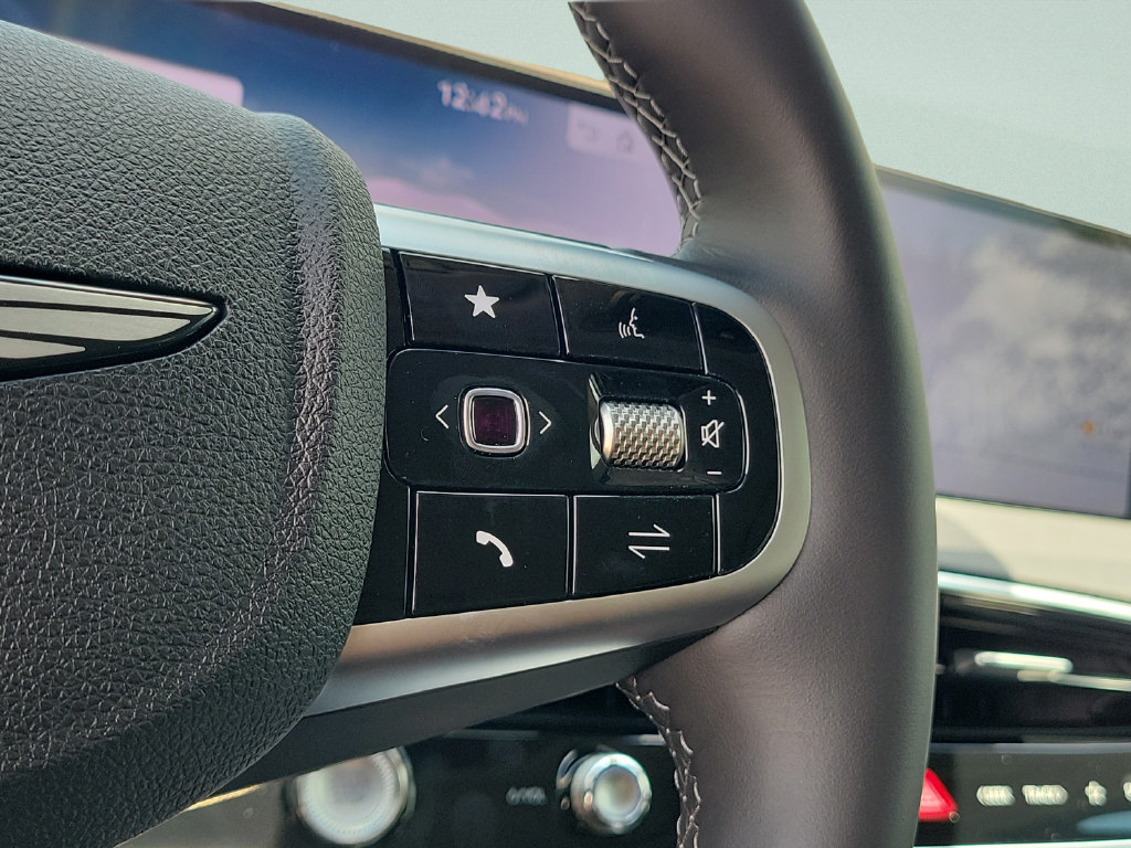 New 2026 Genesis GV70 2.5T Advanced AWD/4WD image 22
