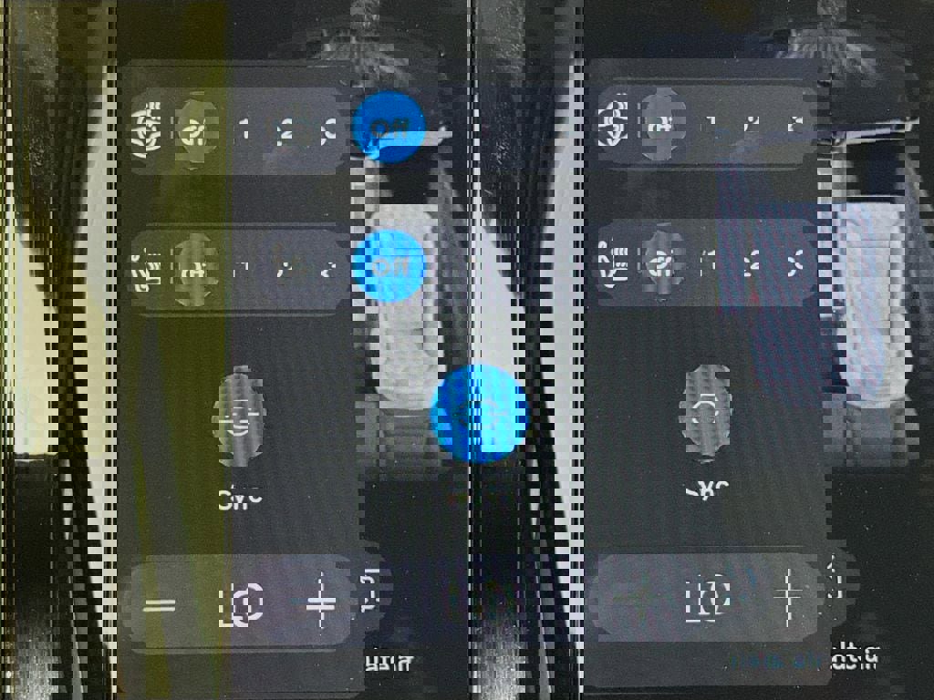 Certified 2023 Volvo XC60 B5 Plus w/ Protection Package Premier image 20