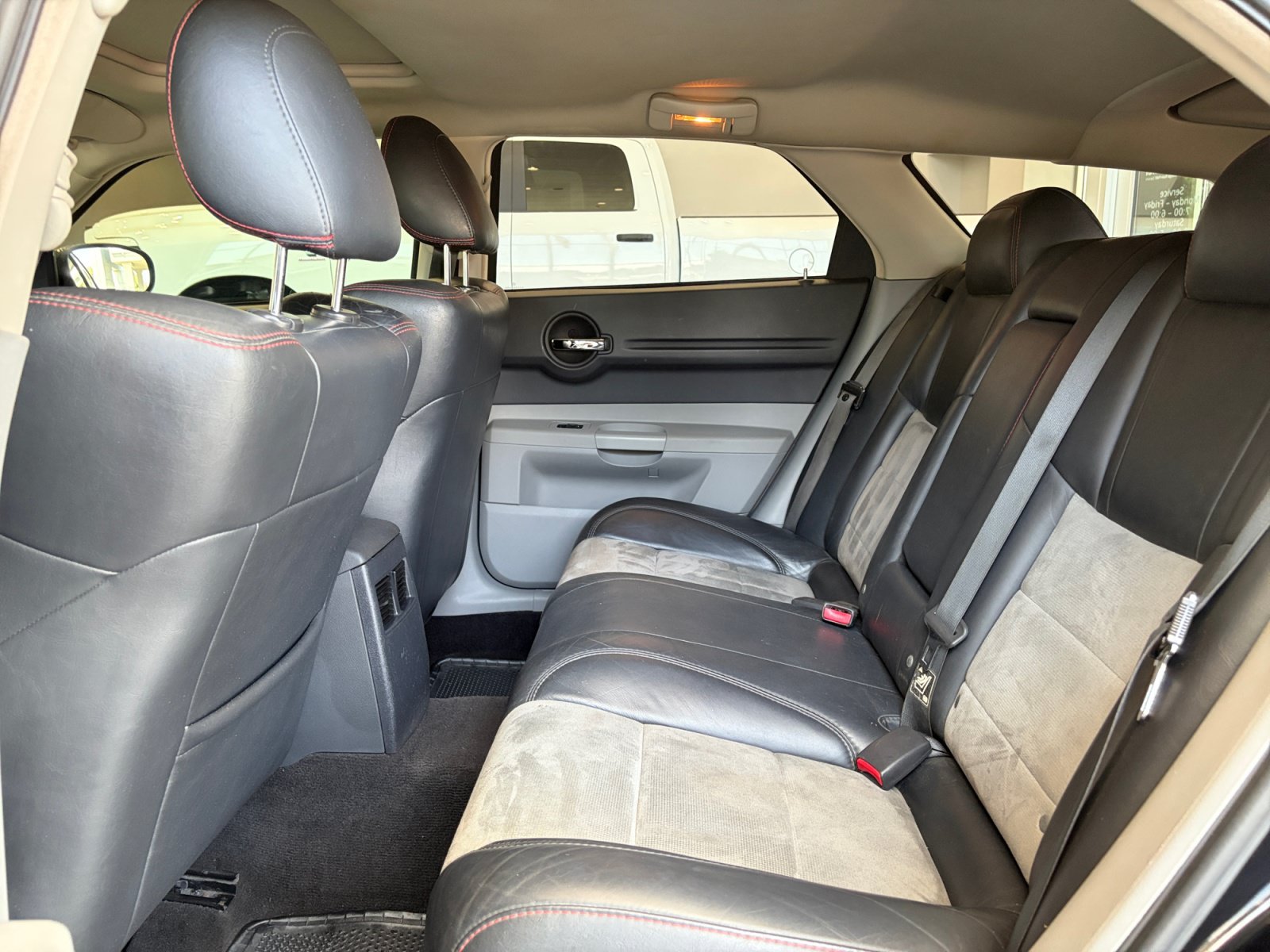 Used 2006 Dodge Magnum SRT8 w/ SRT Option Group III RWD image 9