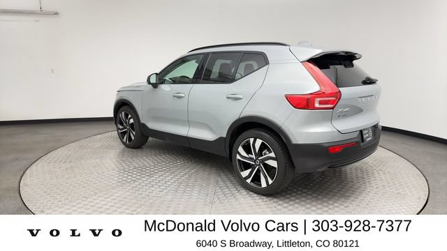 Used 2024 Volvo XC40 B5 Ultimate w/ Protection Package Premier AWD/4WD image 4