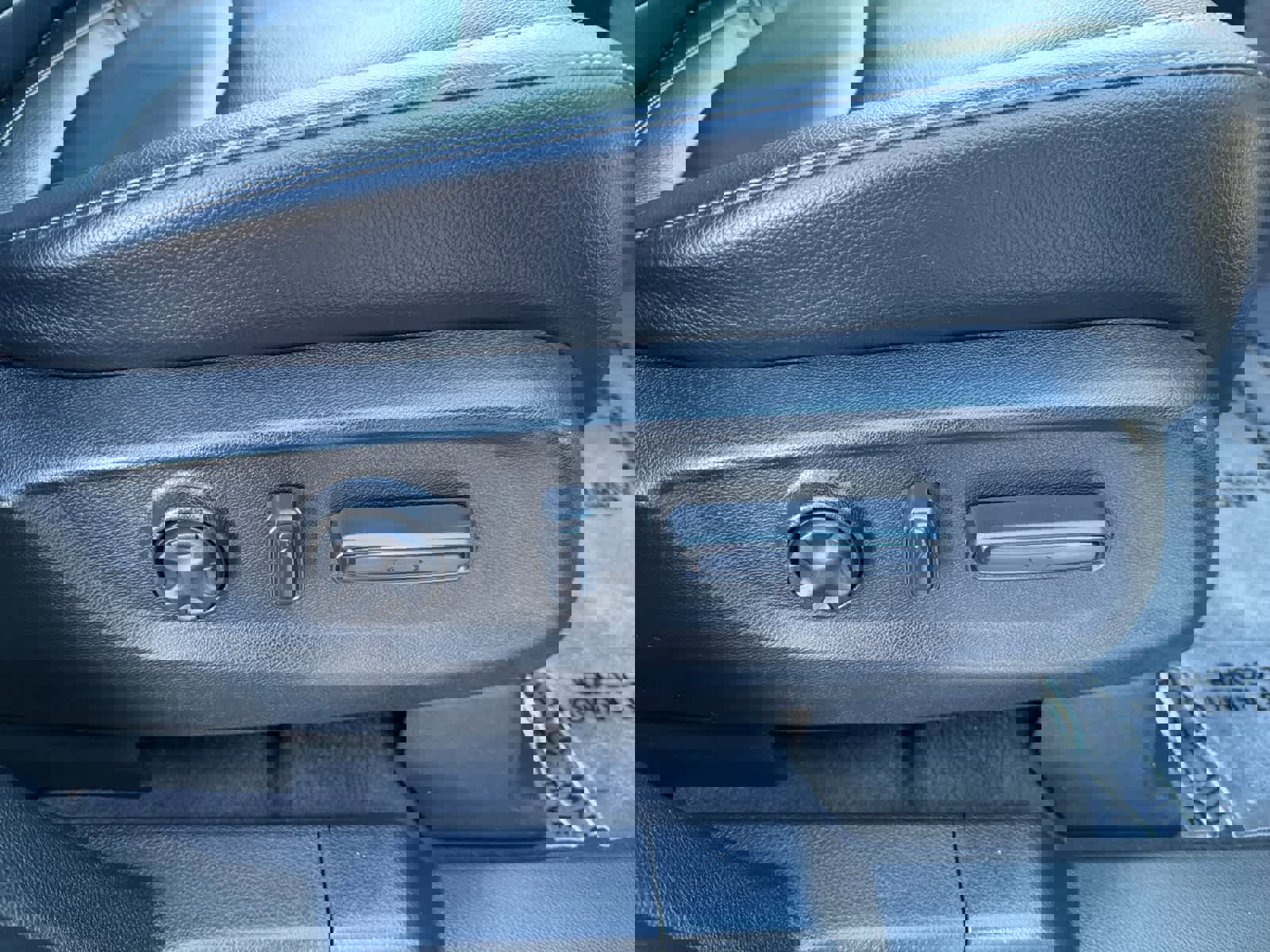 Used 2023 Honda Odyssey EX-L image 12