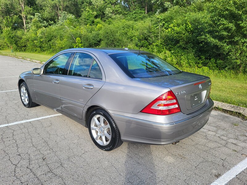 Used 2007 Mercedes-Benz C 280 4MATIC Sedan image 4