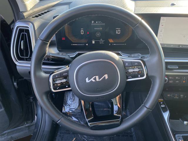 Used 2024 Kia Sorento S image 17