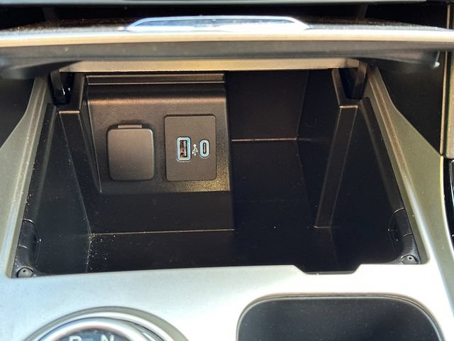 Used 2022 Ford Explorer ST-Line AWD/4WD image 34