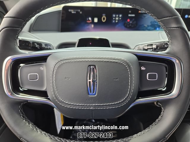 New 2027 Lincoln Navigator Premiere RWD image 18