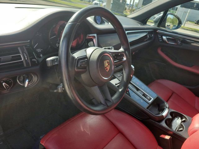 Used 2024 Porsche Macan image 24