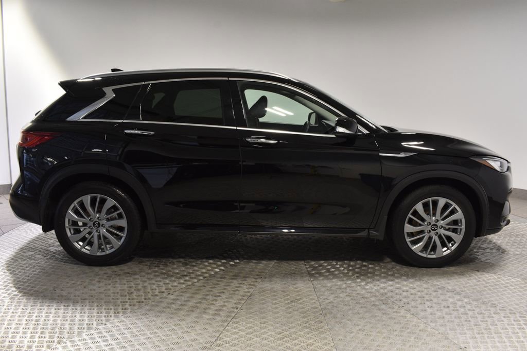 Certified 2025 INFINITI QX50 Luxe image 10