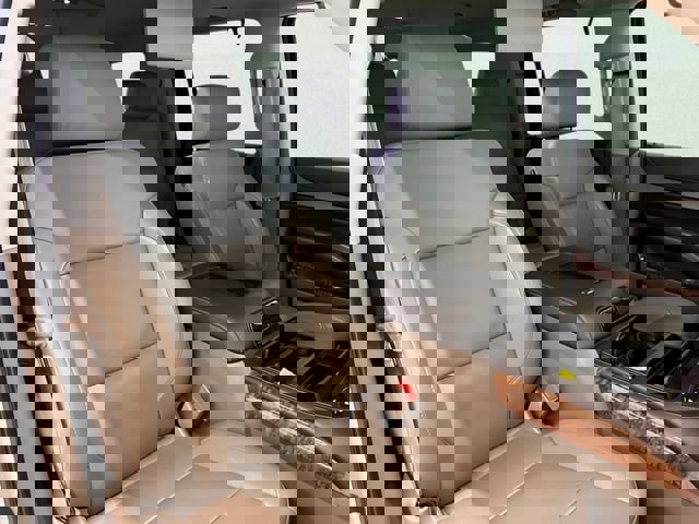 Used 2015 Chevrolet Suburban LTZ image 15