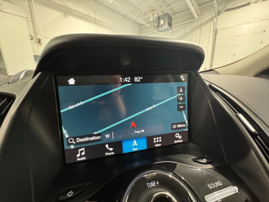 Used 2018 Ford Escape Titanium w/ Ford Safe & Smart Package image 19